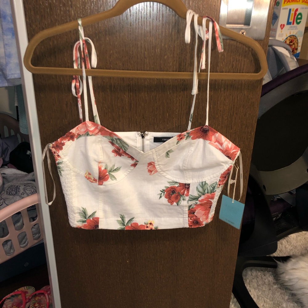Forever 21 Floral crop top :)